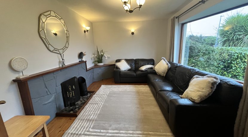 IMG_3872 SITTING ROOM 2