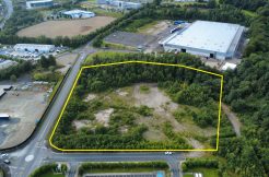 5.5 acres1 lined